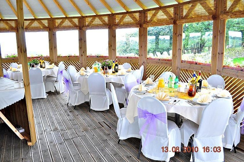Model Farm B&B Μπράντφορντ Εξωτερικό φωτογραφία